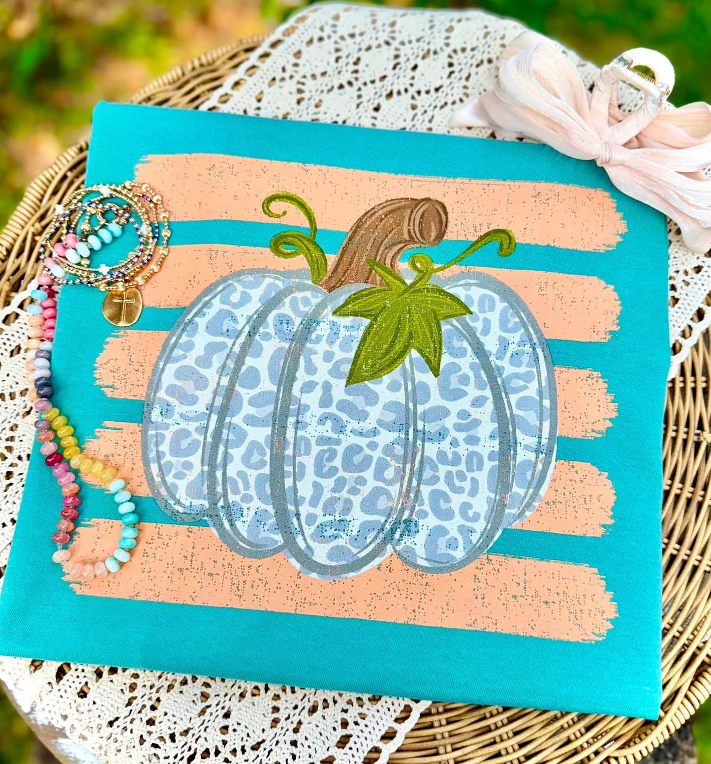 Pumpkin (comfort color mock)