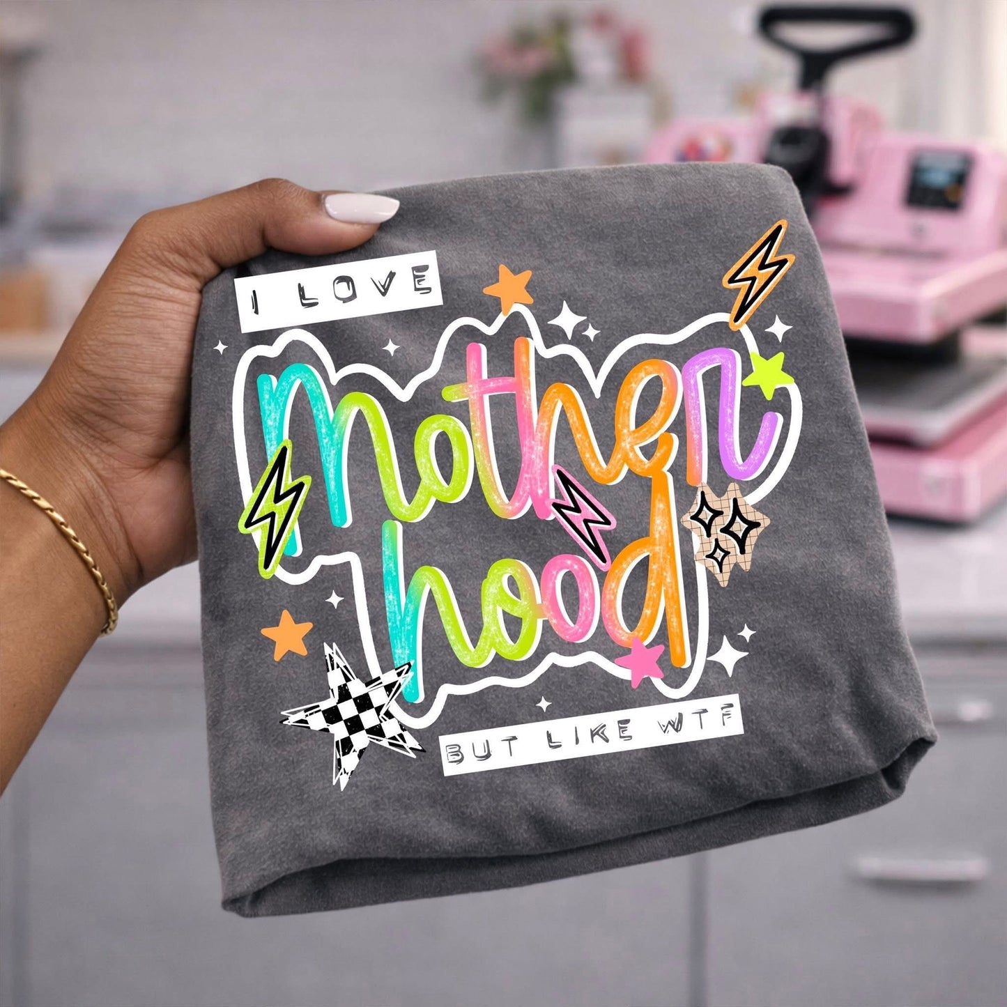 Love motherhood (CC mock)