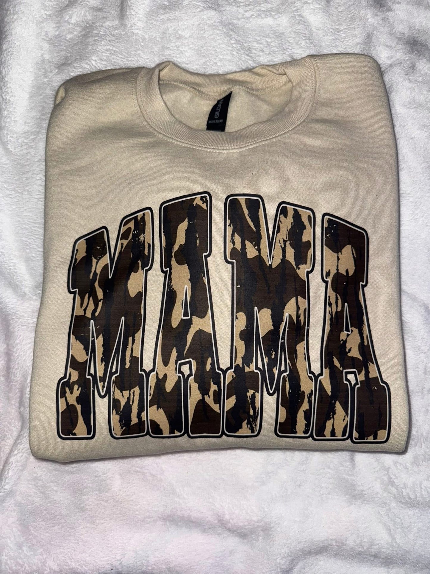 Small Gildan sweatshirt