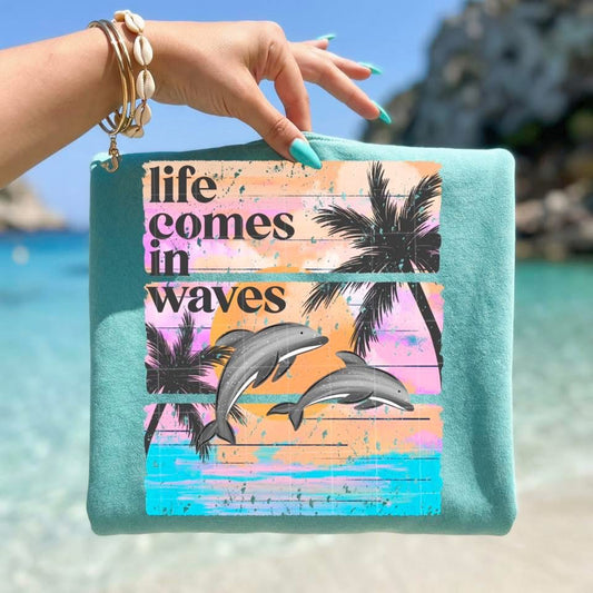 Life comes in waves (comfort color mock)